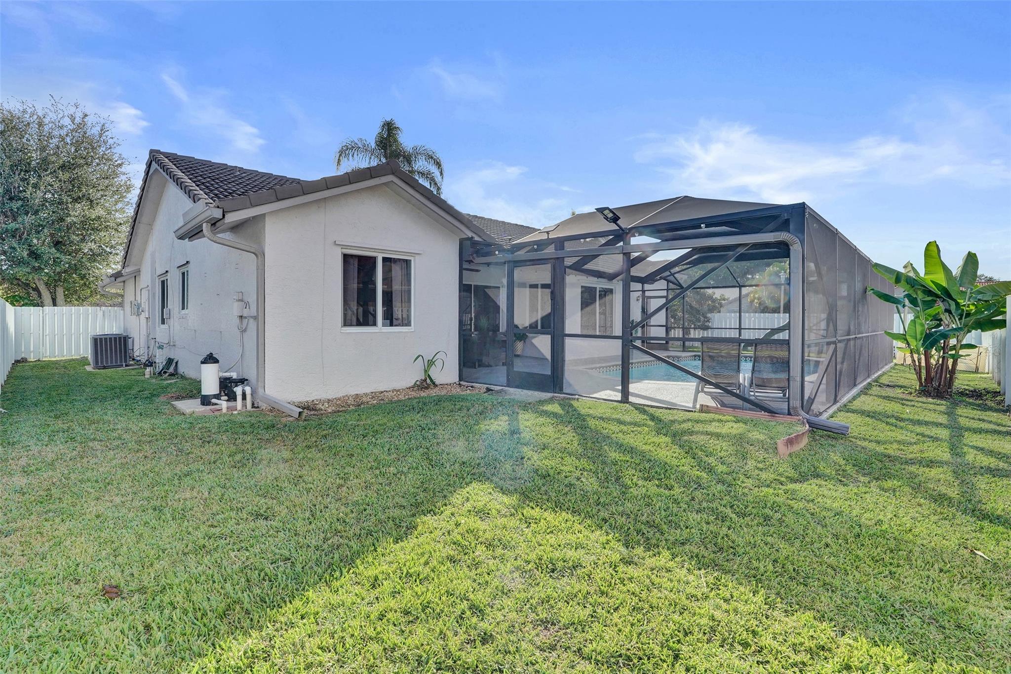 Sunflower Margate 82-38 B - Residential Lease