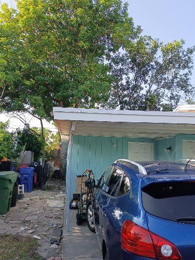 2731 NW 16TH Court
