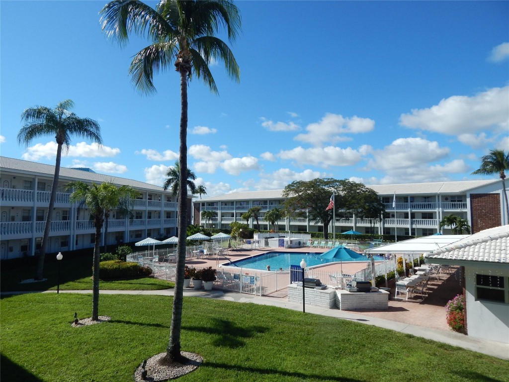 Maybury Mansions - Residential