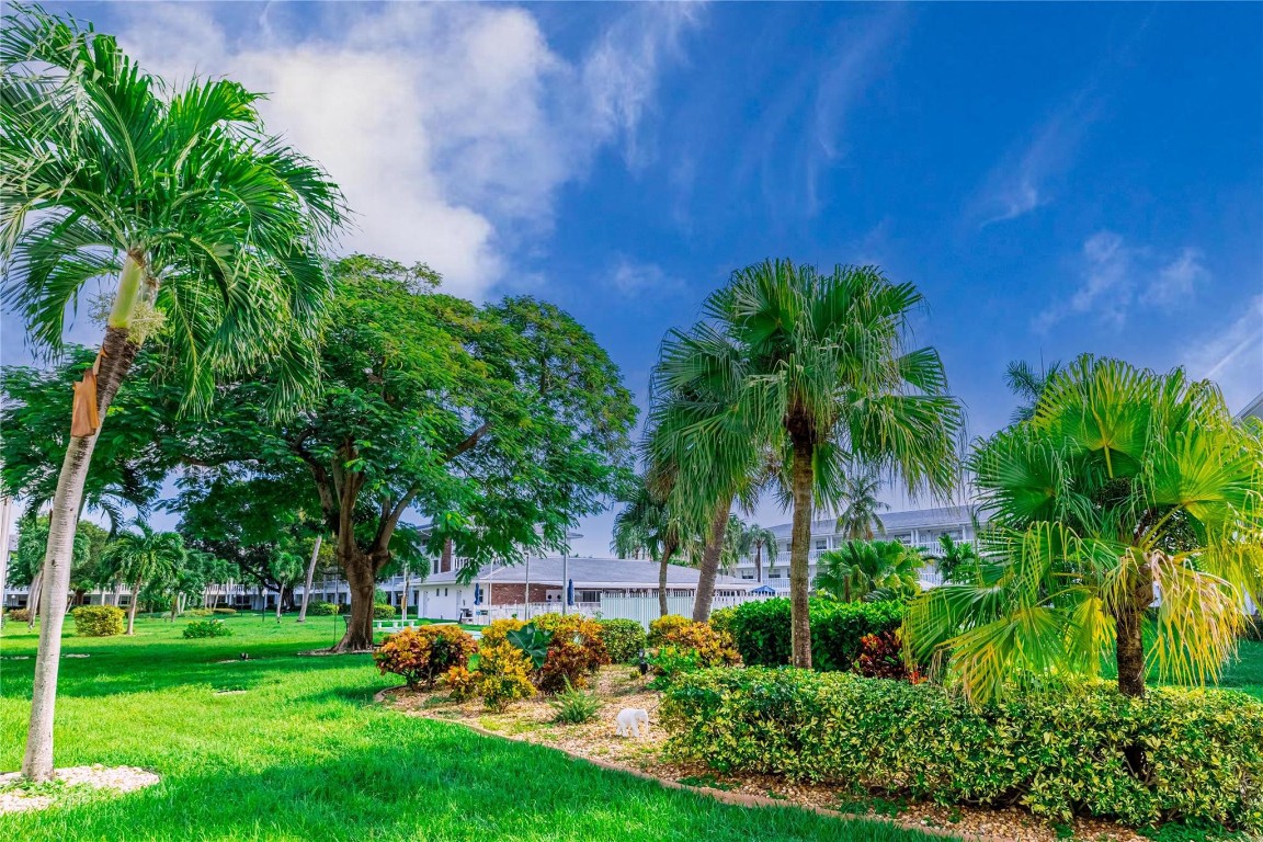 Maybury Mansions - Residential