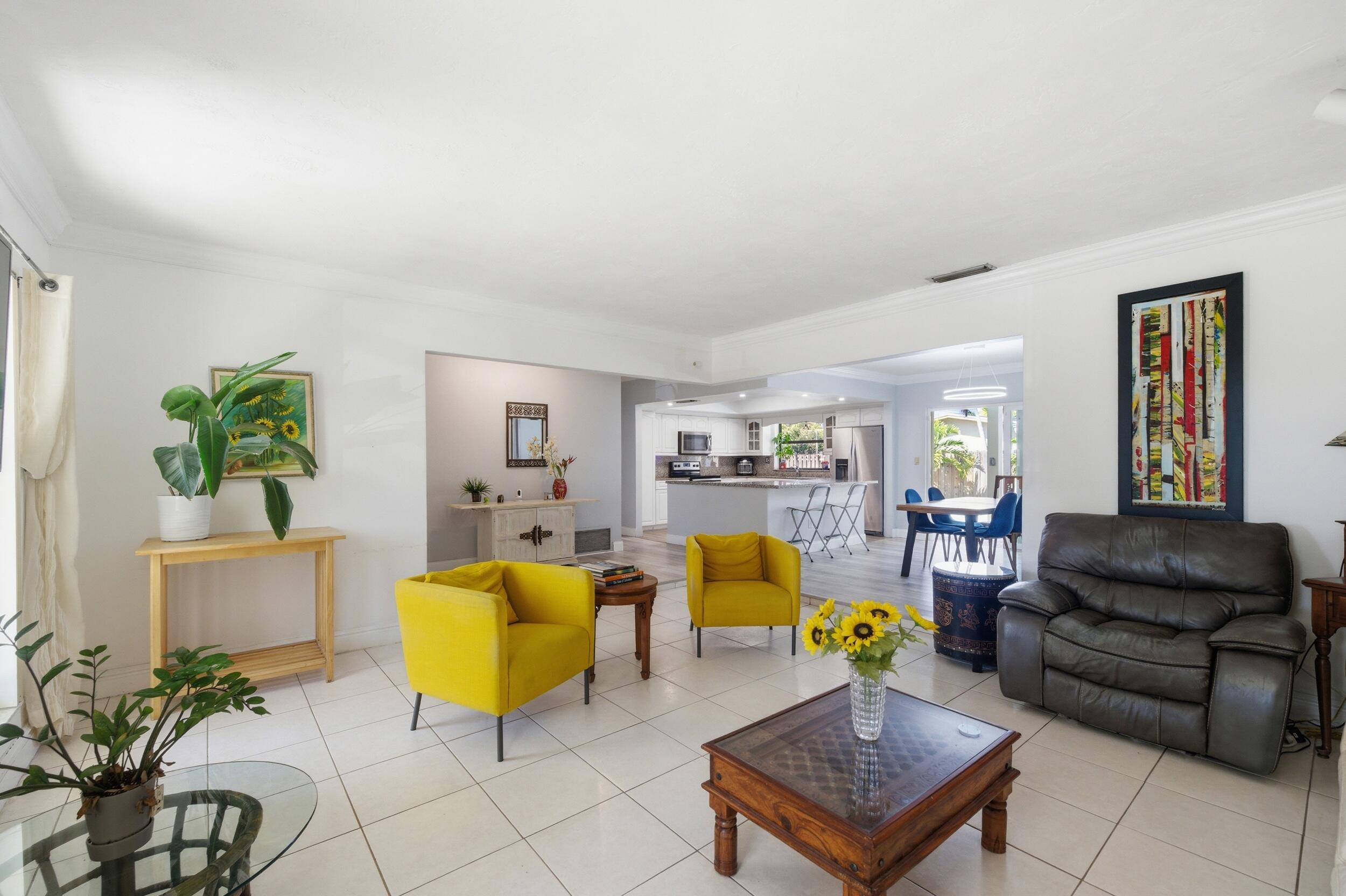 PEMBROKE LAKES SEC 6 - Residential