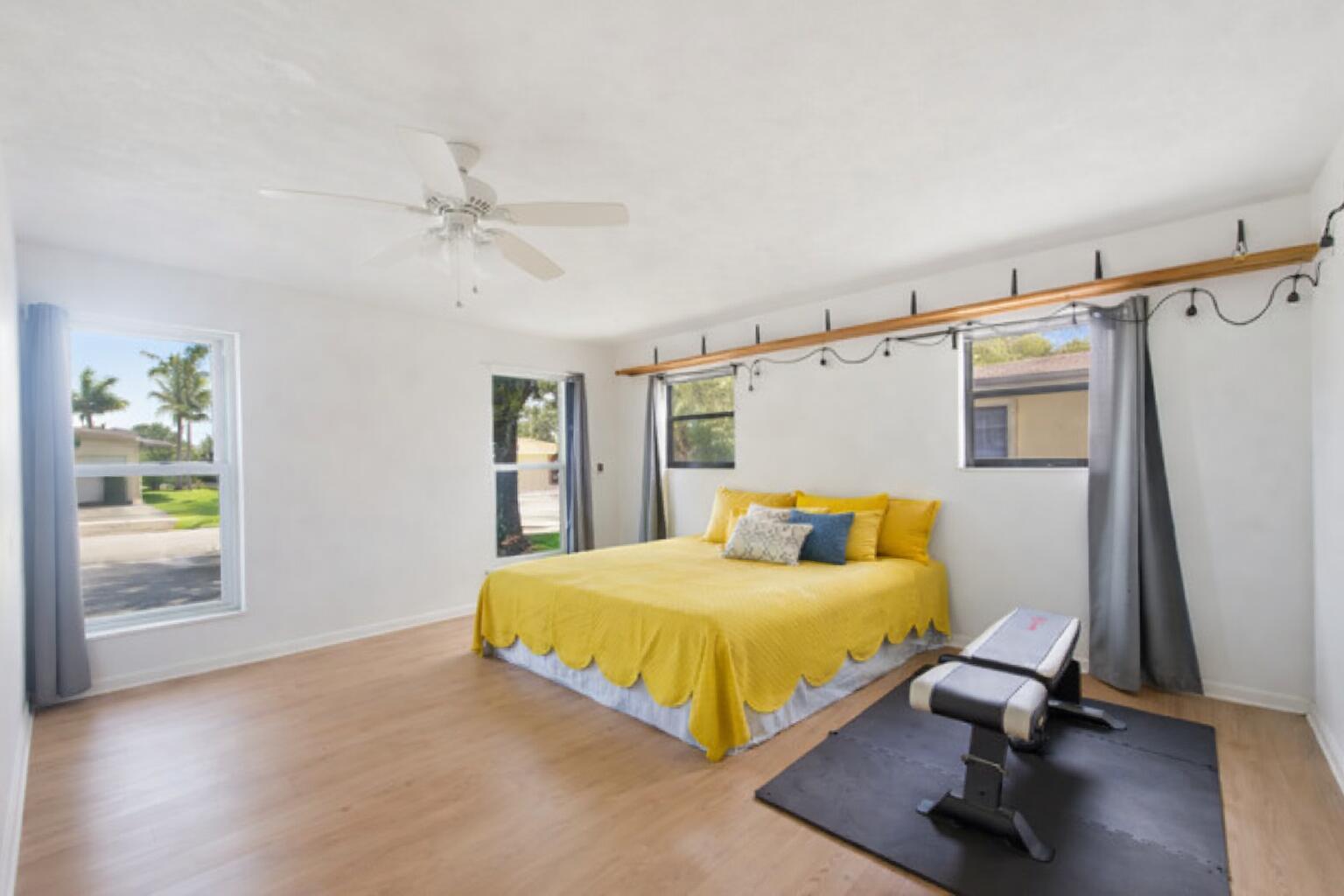 PEMBROKE LAKES SEC 6 - Residential