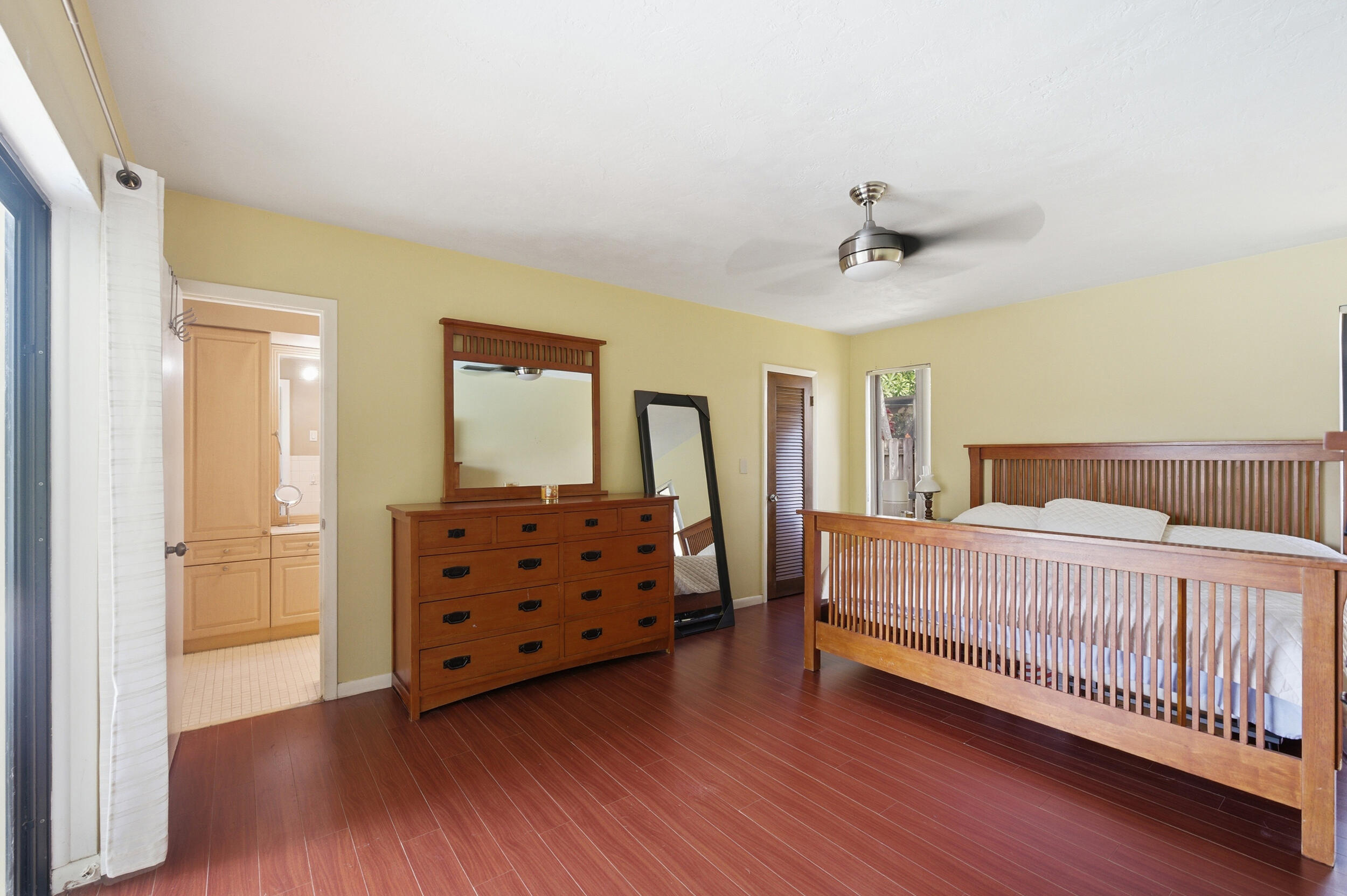 PEMBROKE LAKES SEC 6 - Residential