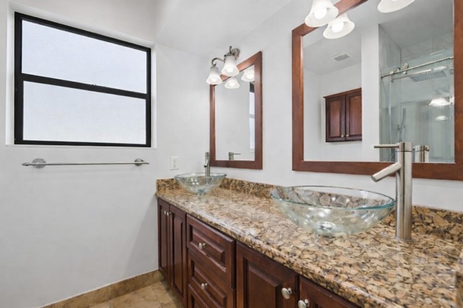 PEMBROKE LAKES SEC 6 - Residential