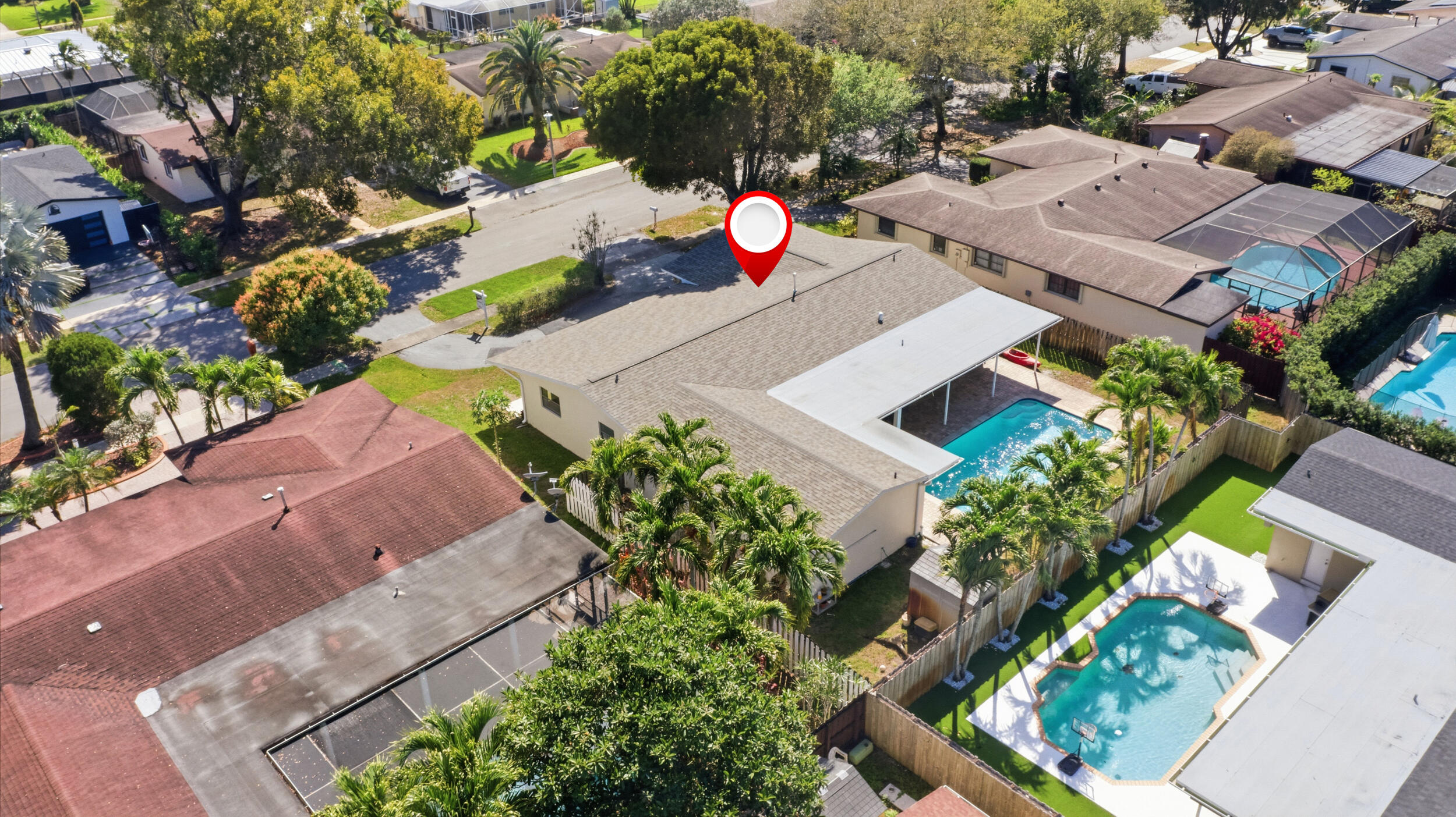 PEMBROKE LAKES SEC 6 - Residential