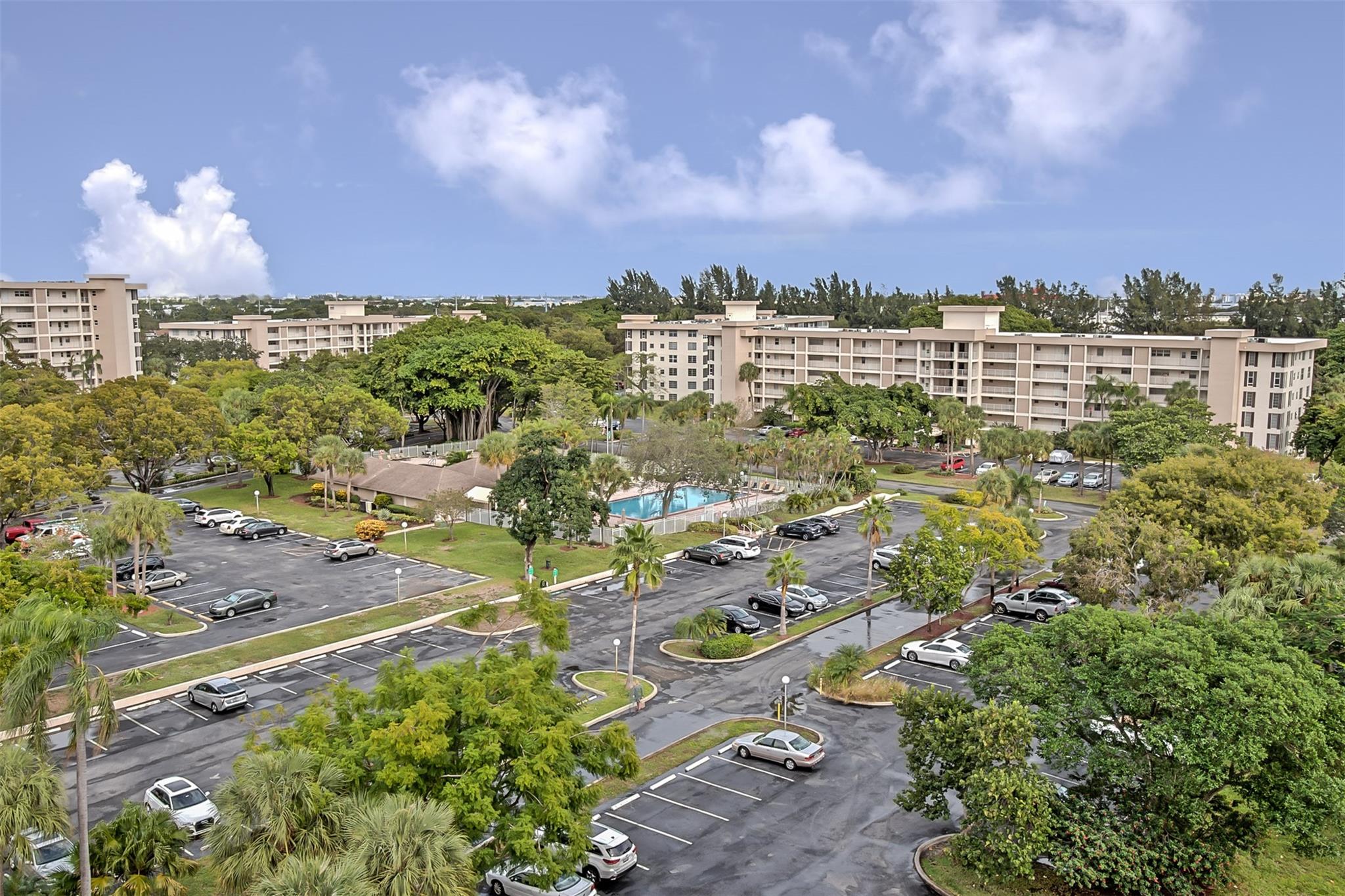 NO 22 PALM-AIRE COUNTRY C - Residential Lease