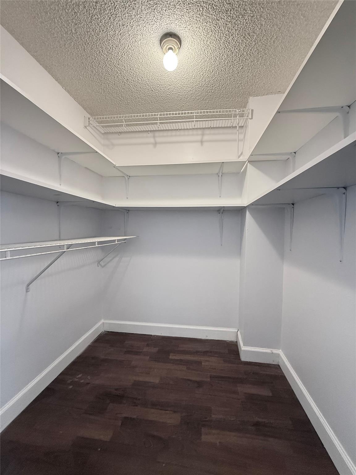 NO 22 PALM-AIRE COUNTRY C - Residential Lease