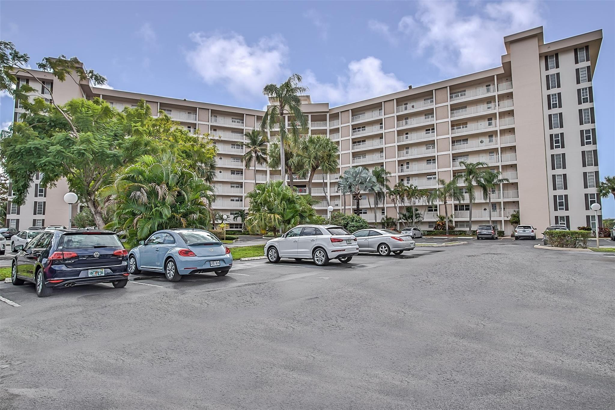 NO 22 PALM-AIRE COUNTRY C - Residential Lease