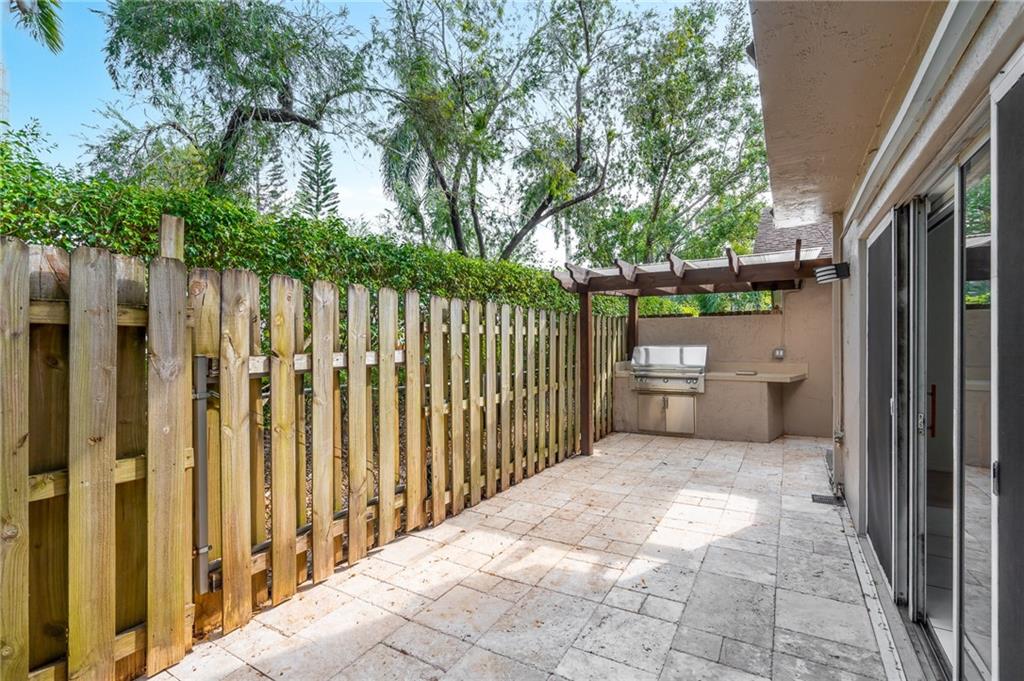 Colony Courts - Residential