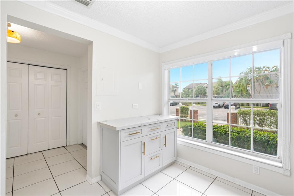 Colony Courts - Residential