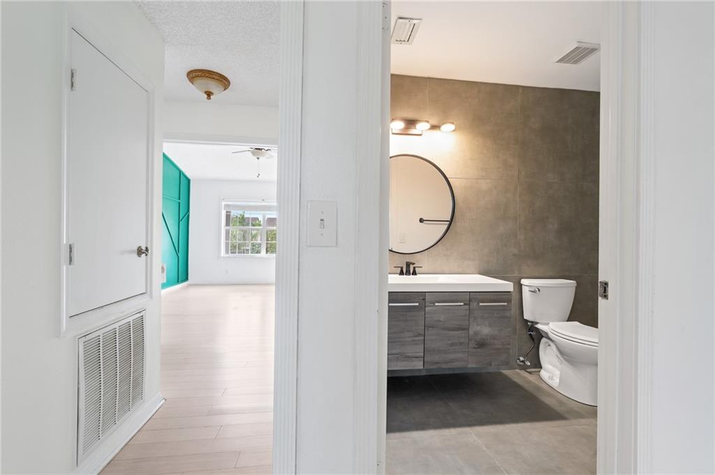 Colony Courts - Residential