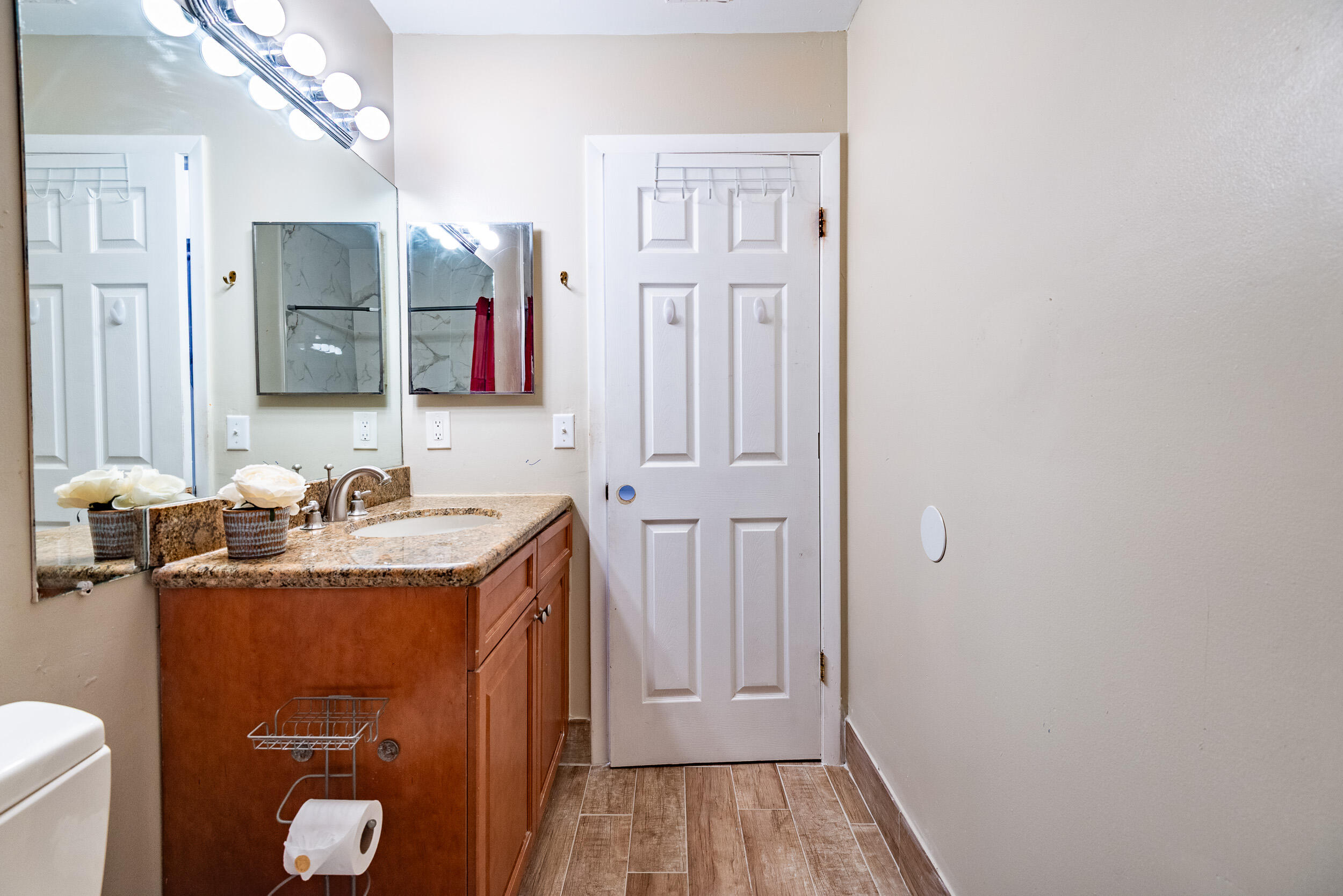 CHATEAU ON THE KNOLL - Residential