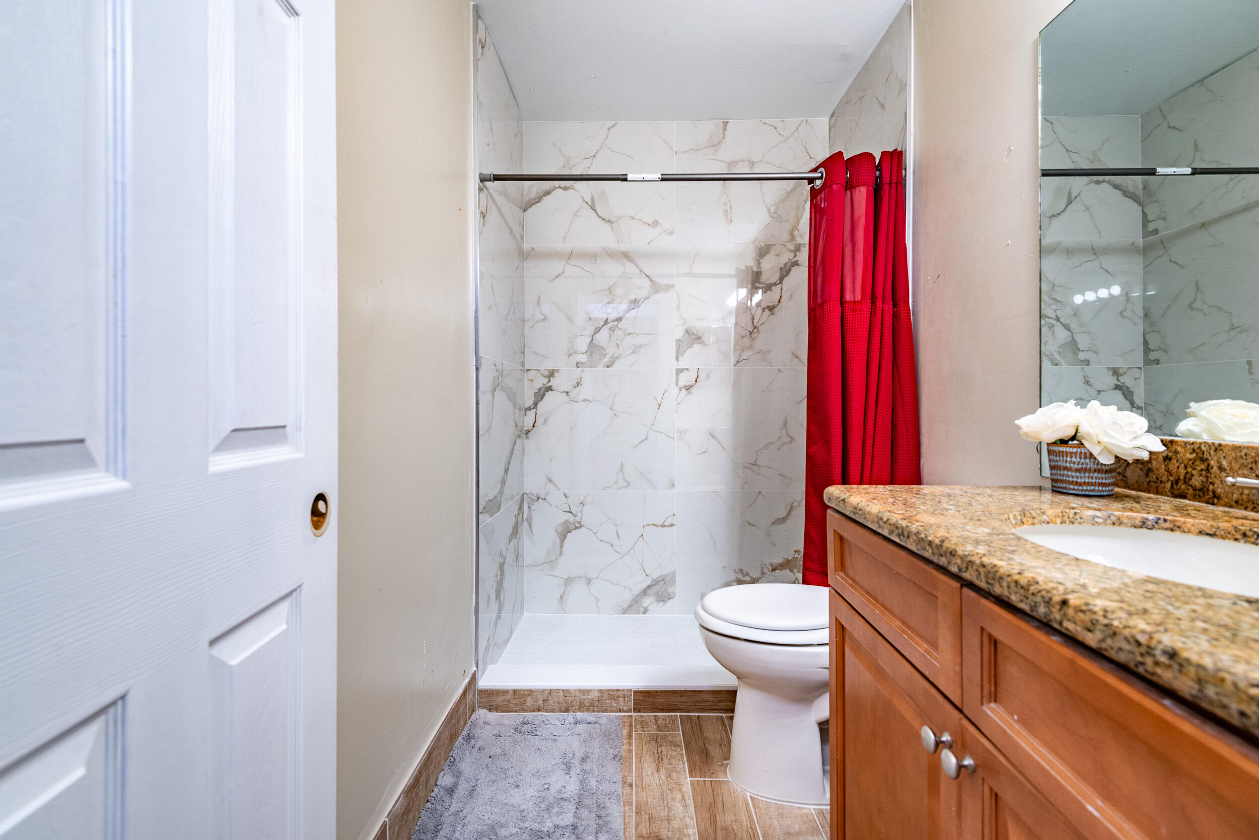 CHATEAU ON THE KNOLL - Residential