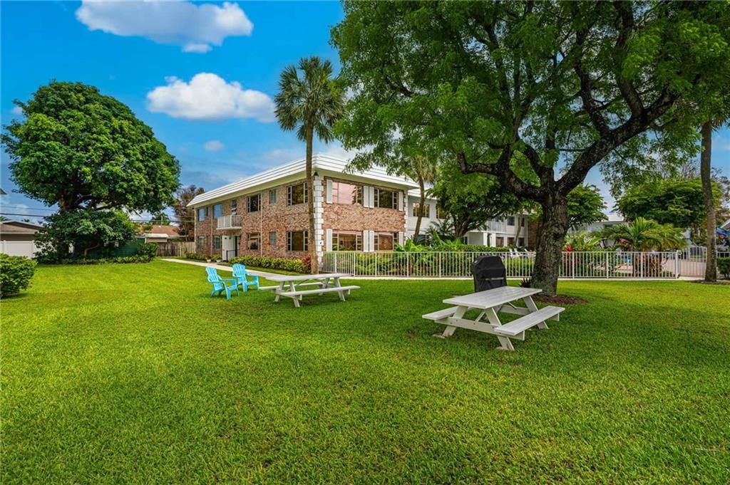 THE VIRGINIAN APARTMENTS - Residential