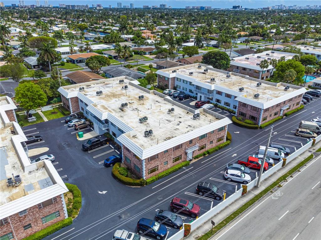 THE VIRGINIAN APARTMENTS - Residential
