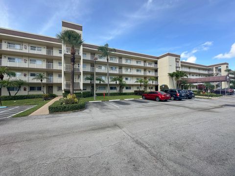 Tiny photo for 4735 E Lucerne Lakes Blvd Blvd E #308, Lake Worth, FL 33467 (MLS # B26013074)