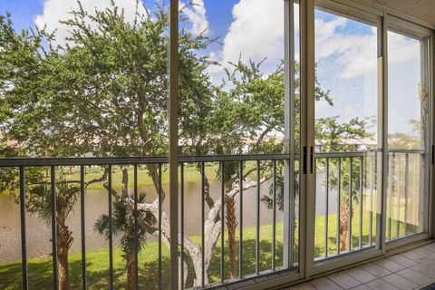 Tiny photo for 4735 E Lucerne Lakes Blvd Blvd E #308, Lake Worth, FL 33467 (MLS # B26013074)
