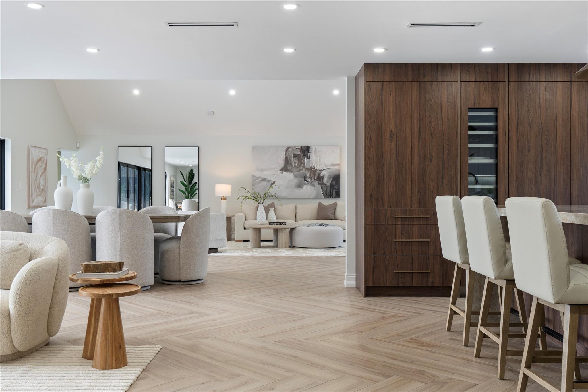 SUNSHINE RANCHES - Residential