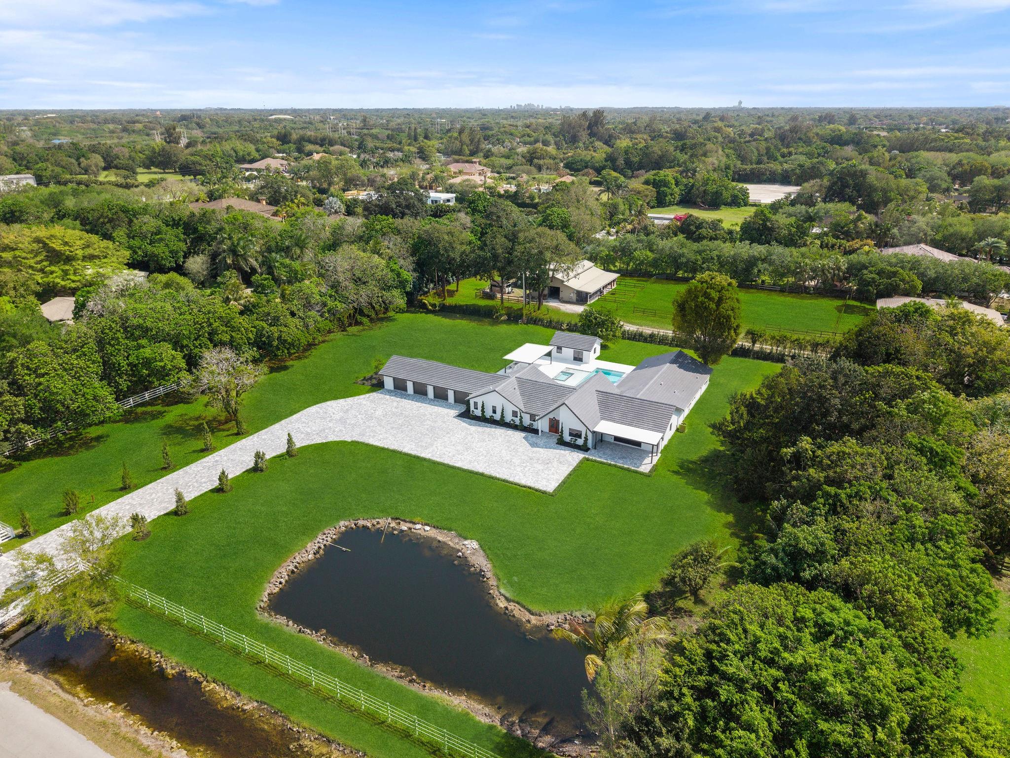 SUNSHINE RANCHES - Residential