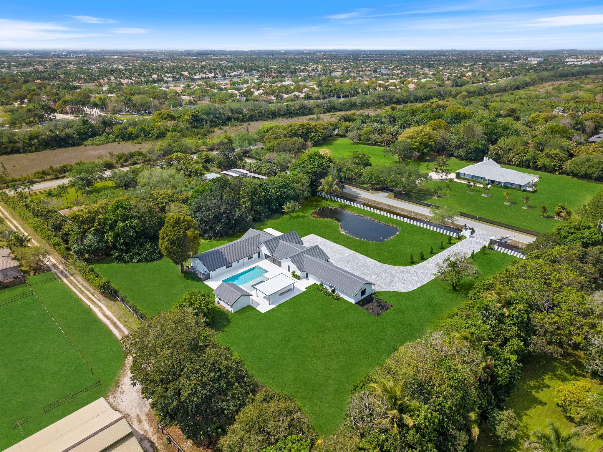 SUNSHINE RANCHES - Residential