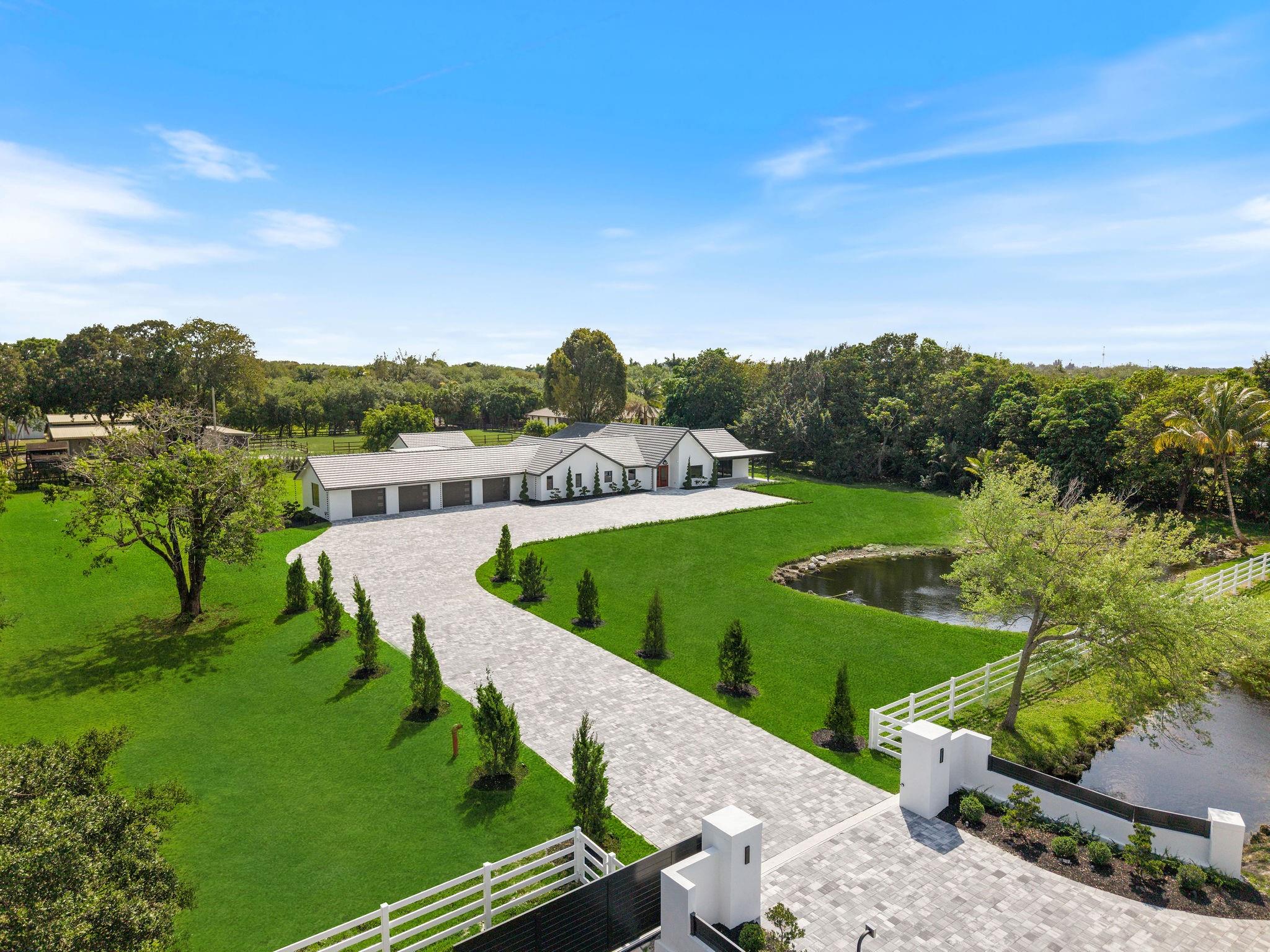 SUNSHINE RANCHES - Residential