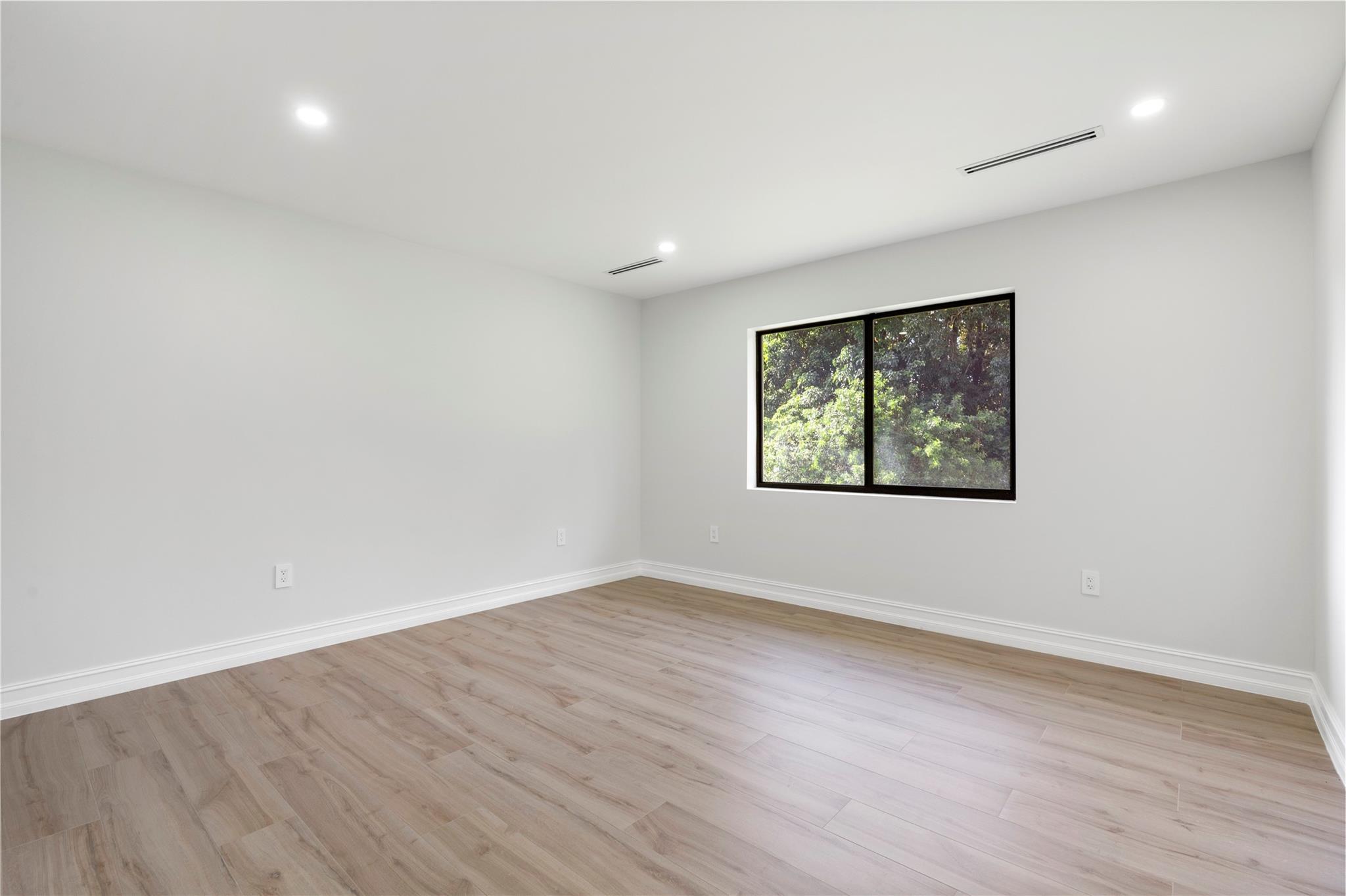 SUNSHINE RANCHES - Residential