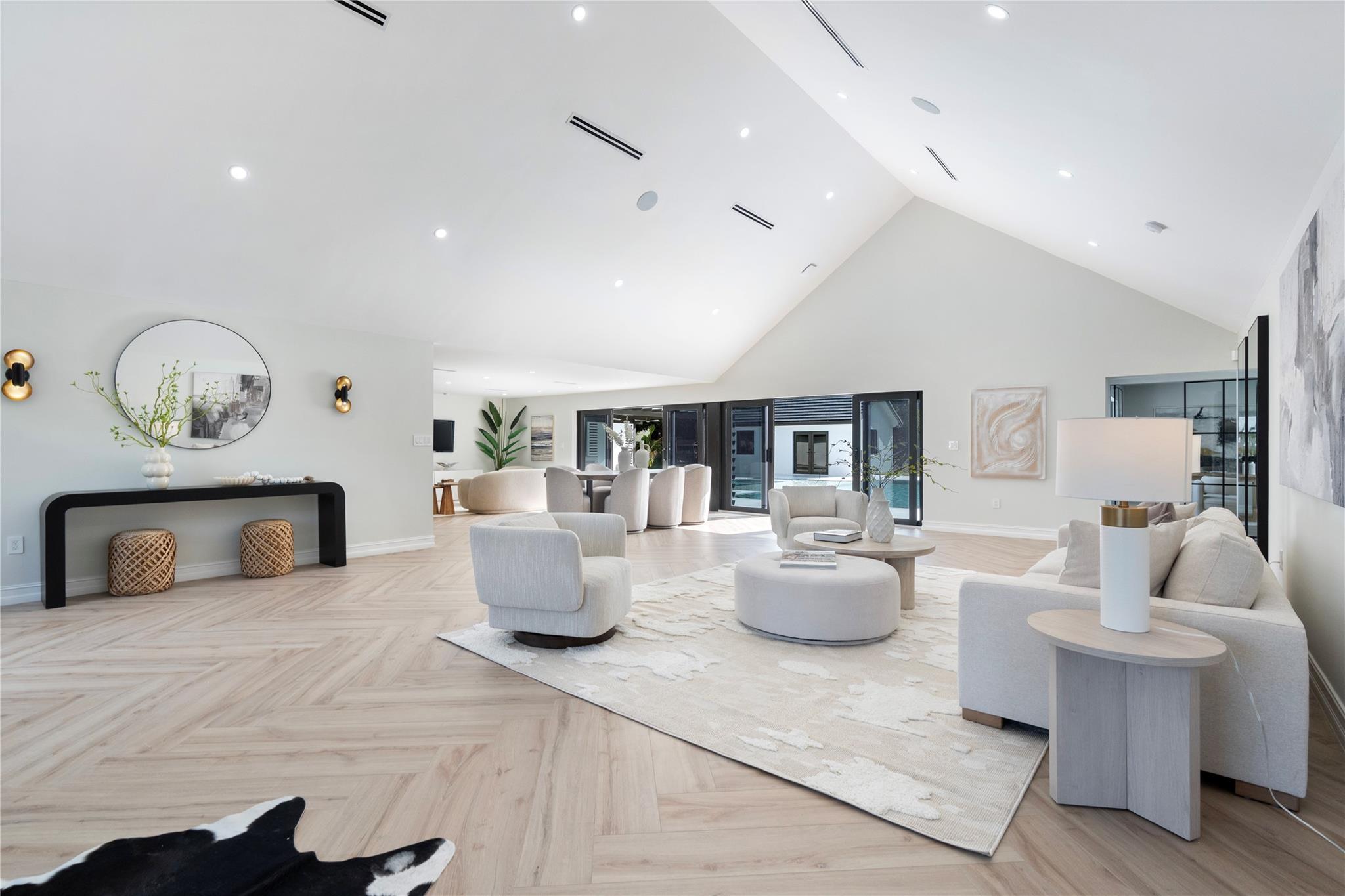 SUNSHINE RANCHES - Residential