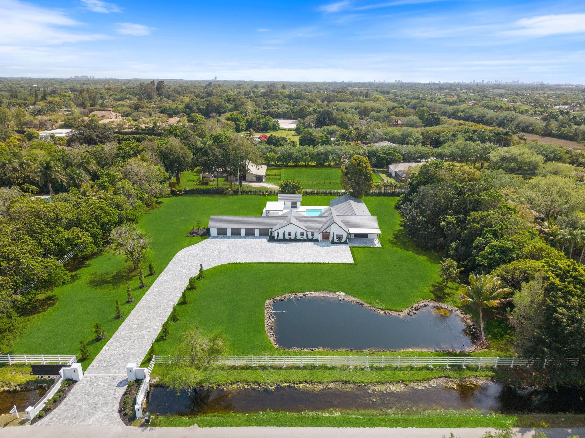 SUNSHINE RANCHES - Residential