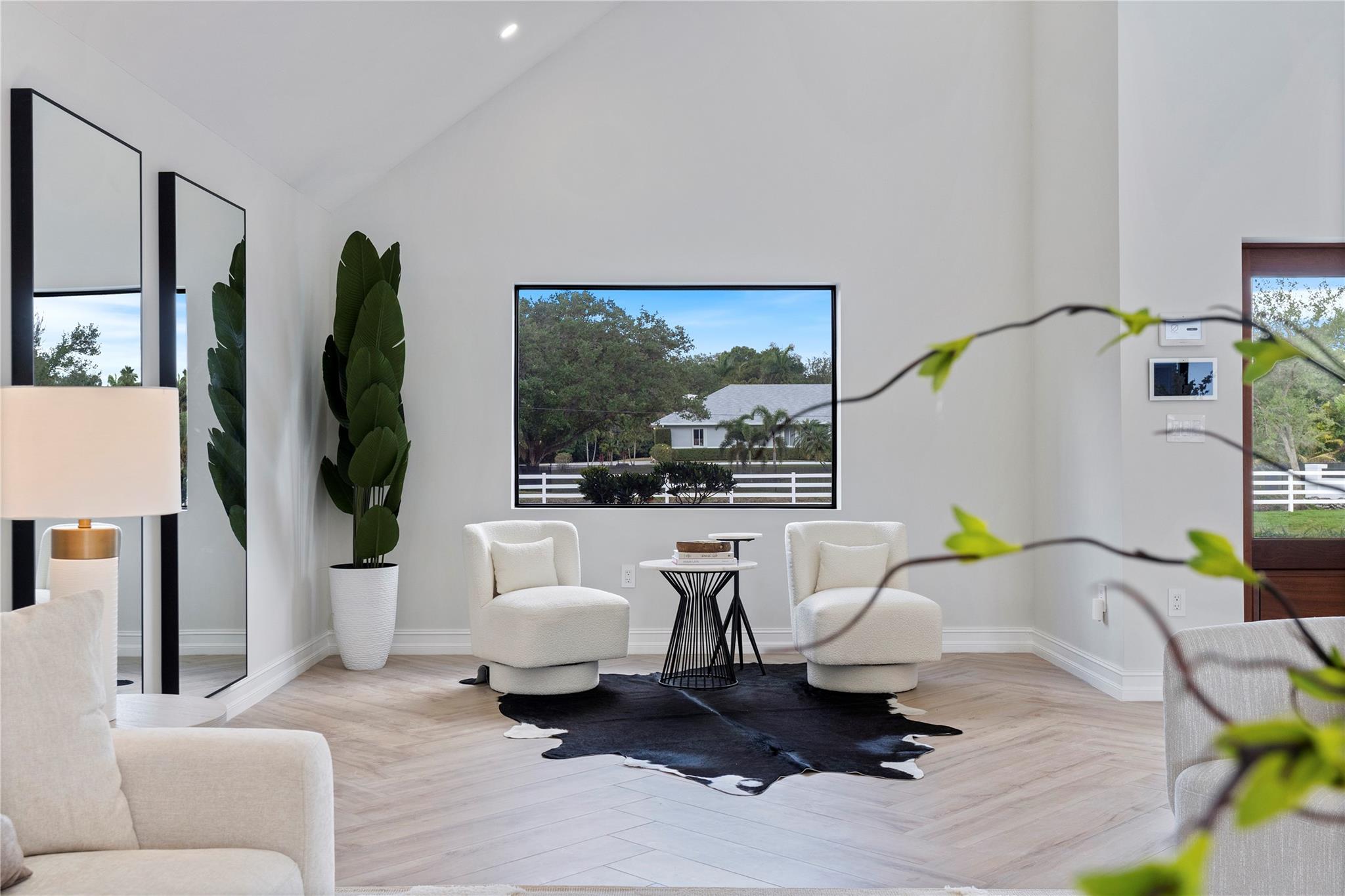 SUNSHINE RANCHES - Residential