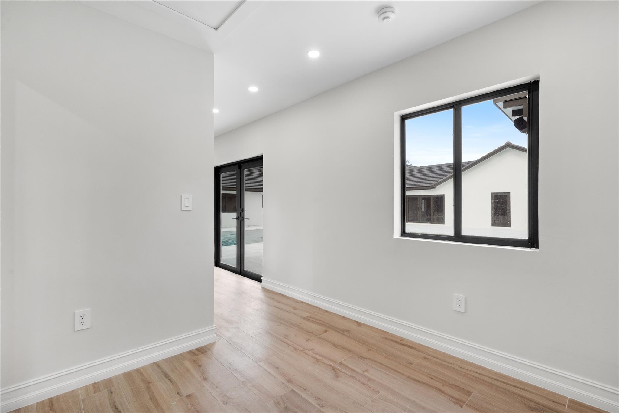 SUNSHINE RANCHES - Residential