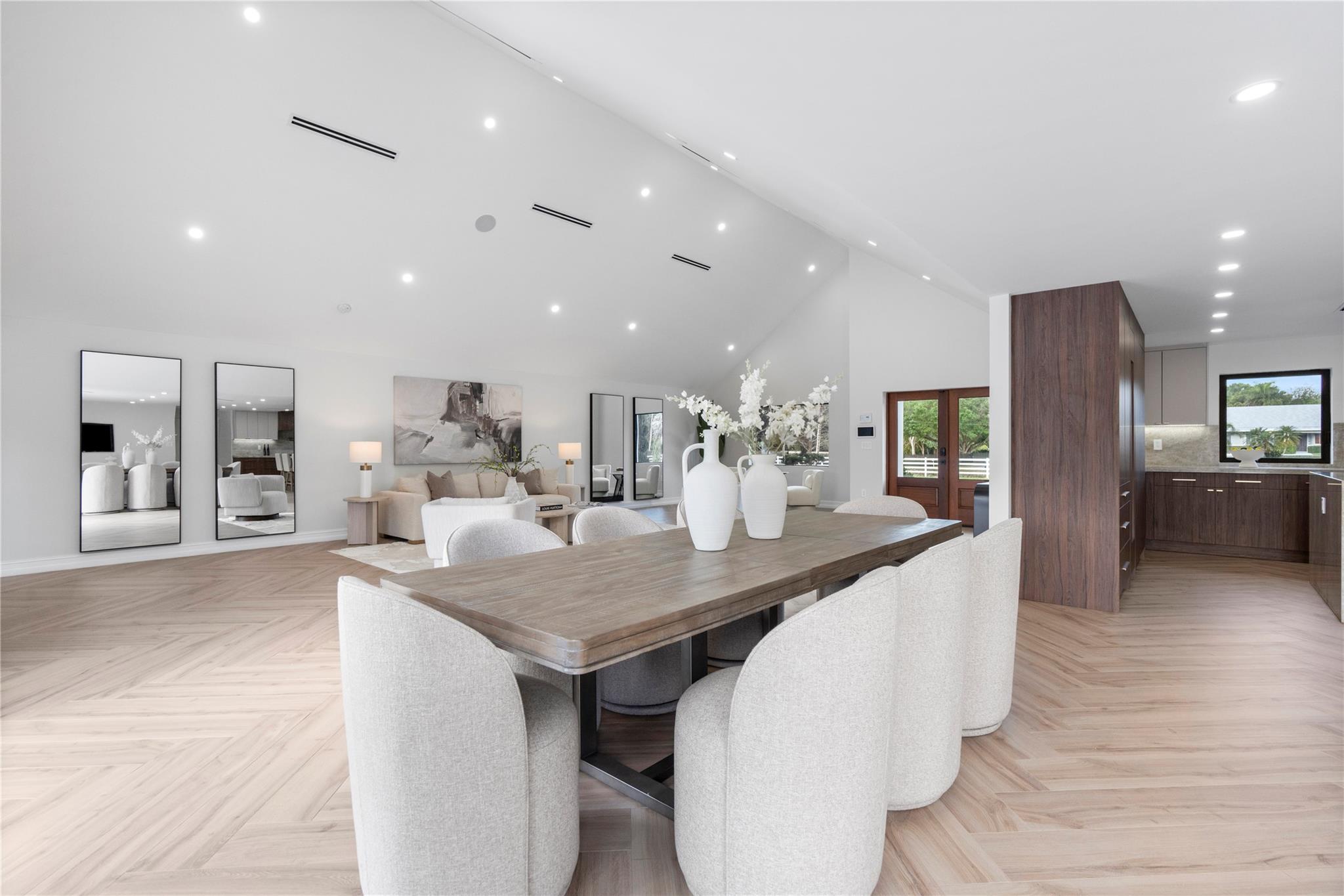 SUNSHINE RANCHES - Residential