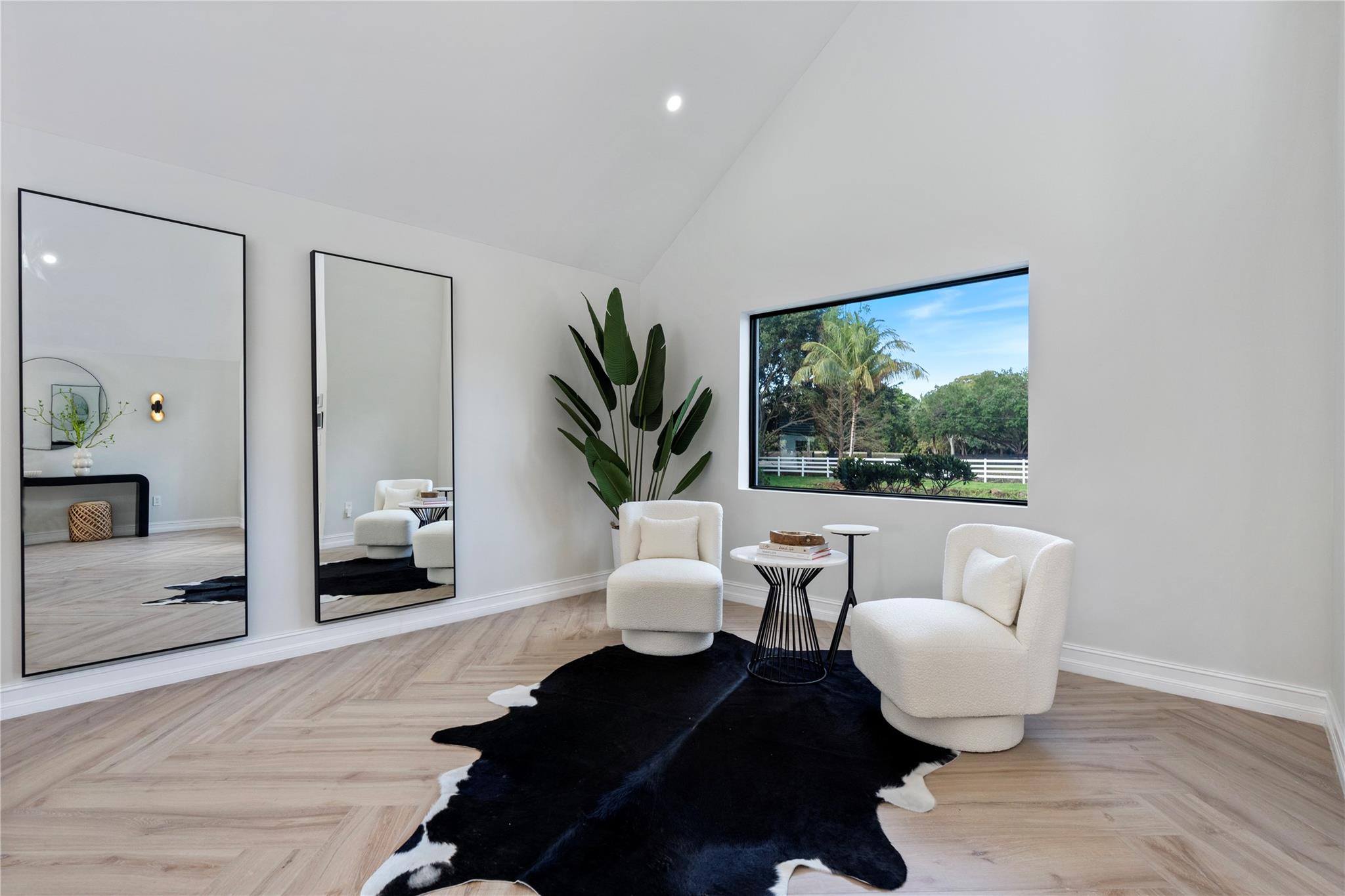 SUNSHINE RANCHES - Residential