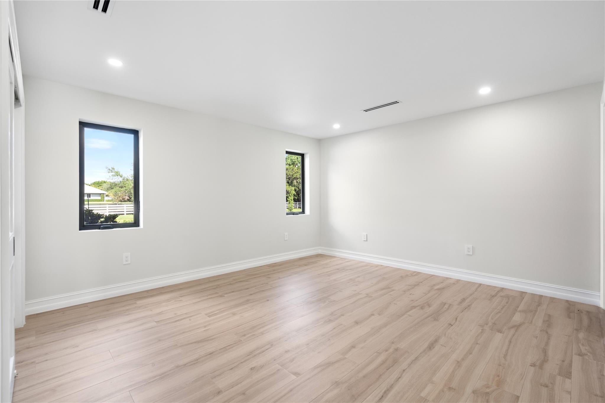 SUNSHINE RANCHES - Residential