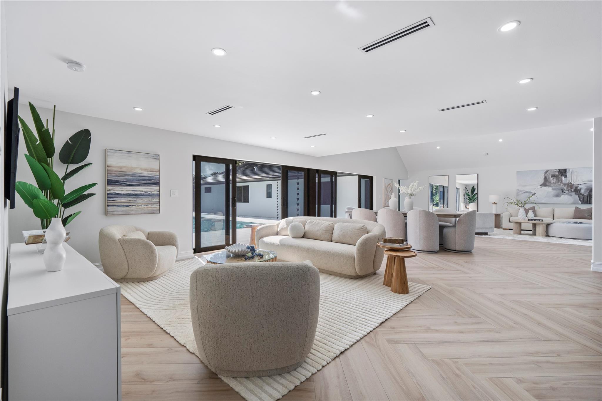 SUNSHINE RANCHES - Residential