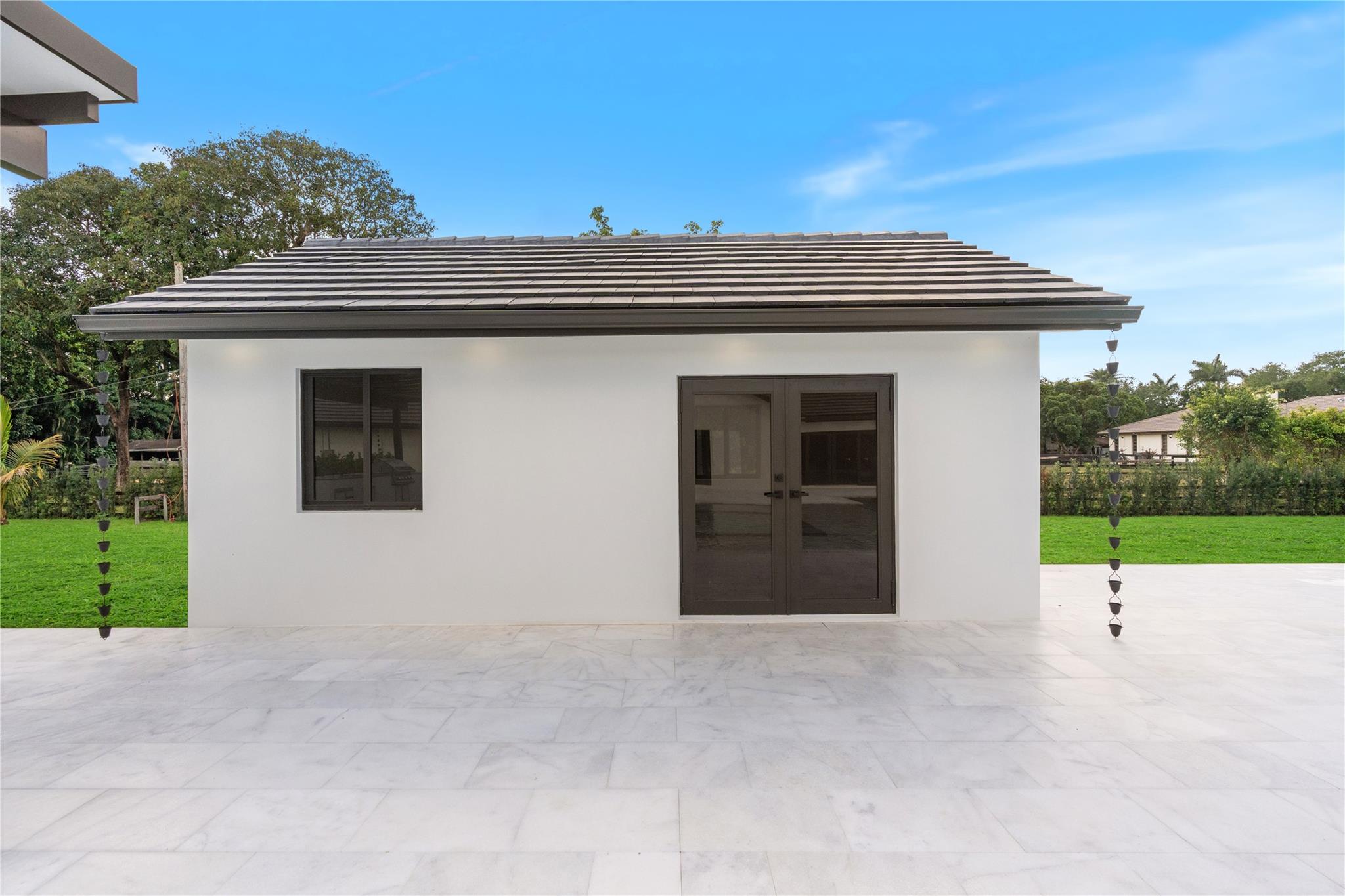 SUNSHINE RANCHES - Residential