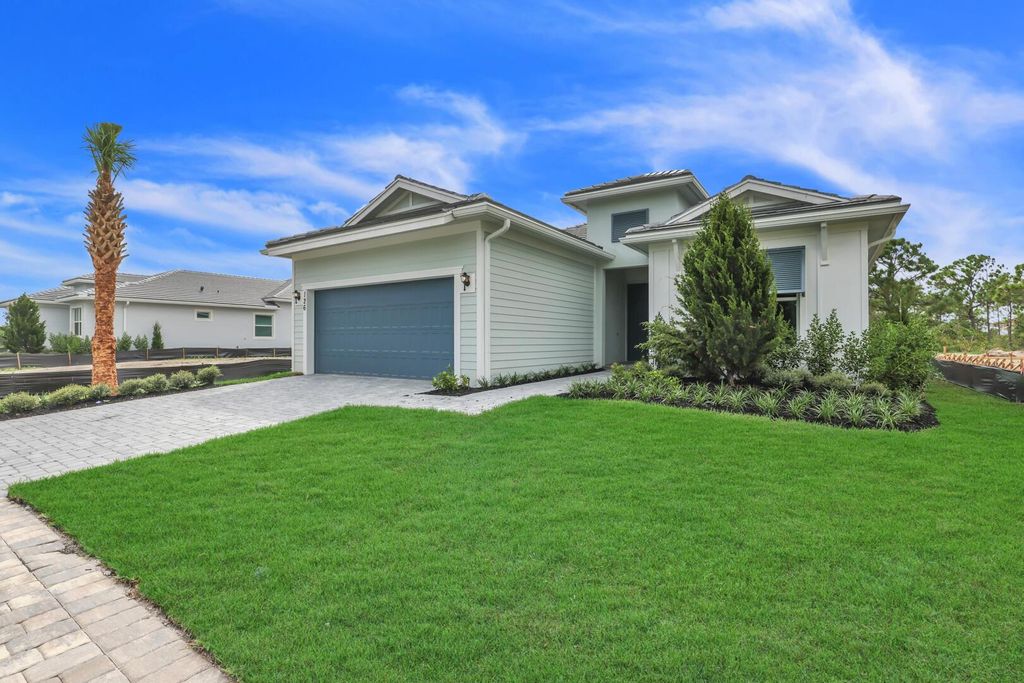 Photo of 126 SE Palma Street, Port Saint Lucie, FL 34984 (MLS # R10886324)