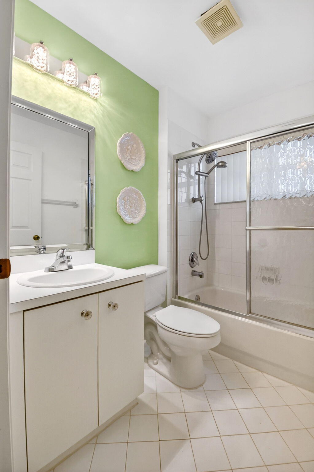 SAUSALITO PLACE - Residential