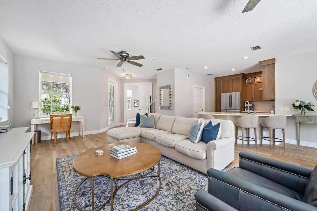 Photo of 138 Poinciana Drive, Jupiter, FL 33458 (MLS # R11099642)