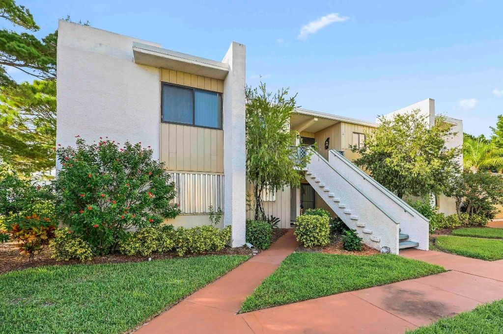 Photo of 1501 NE 13th Terrace #H16, Jensen Beach, FL 34957 (MLS # R11128924)