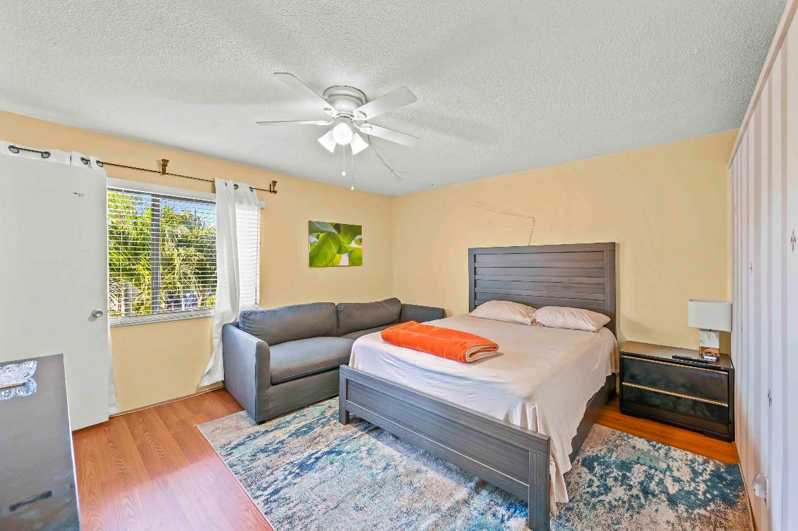 BEACON 21 CONDO - Residential