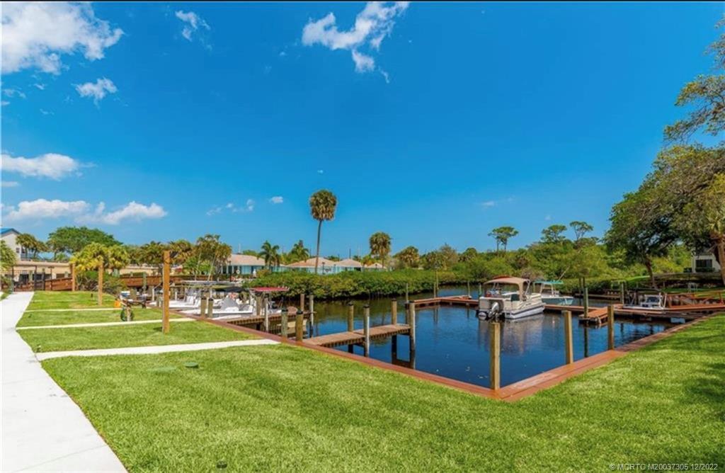 BEACON 21 CONDO - Residential