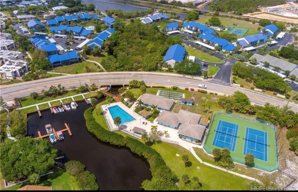 BEACON 21 CONDO - Residential