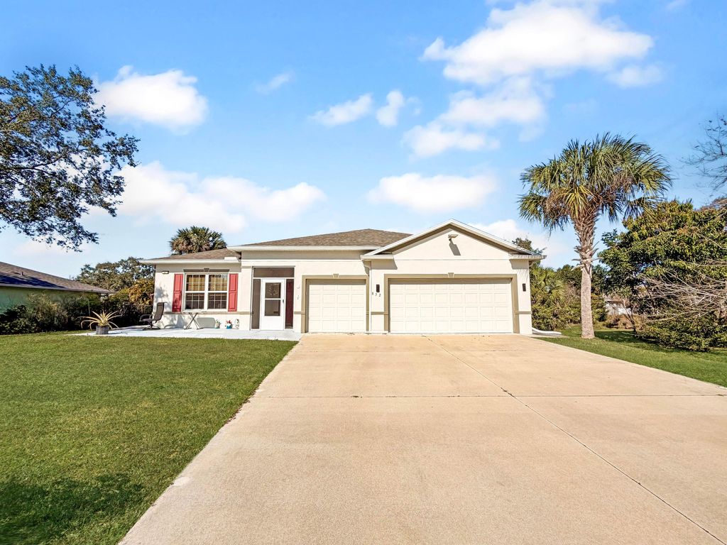 Photo of 852 Jordan Avenue, Sebastian, FL 32958 (MLS # R11144592)