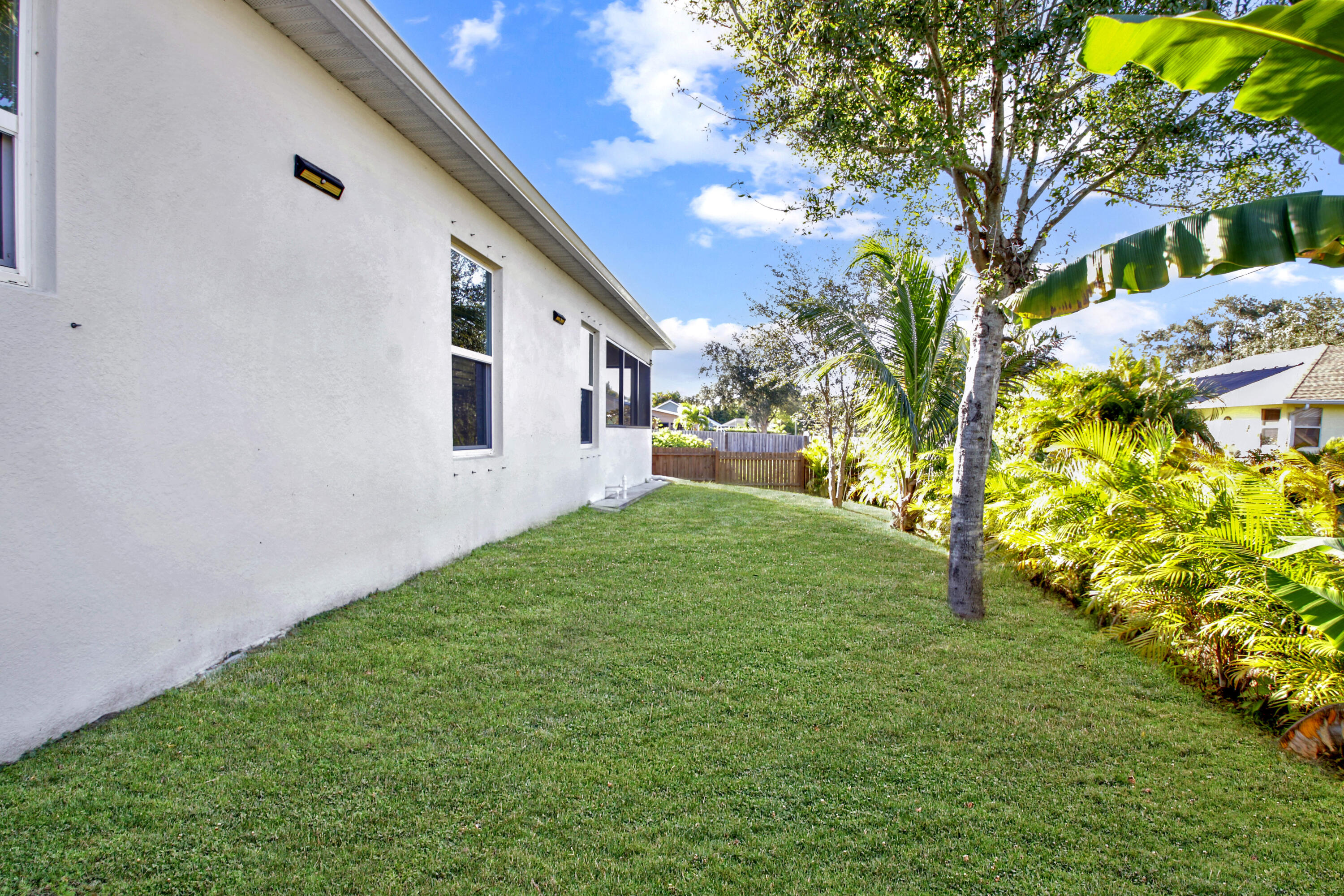 SEBASTIAN HIGHLANDS UNIT - Residential