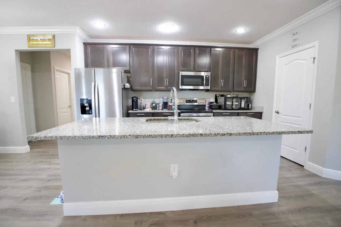 SEBASTIAN HIGHLANDS UNIT 4 - Residential