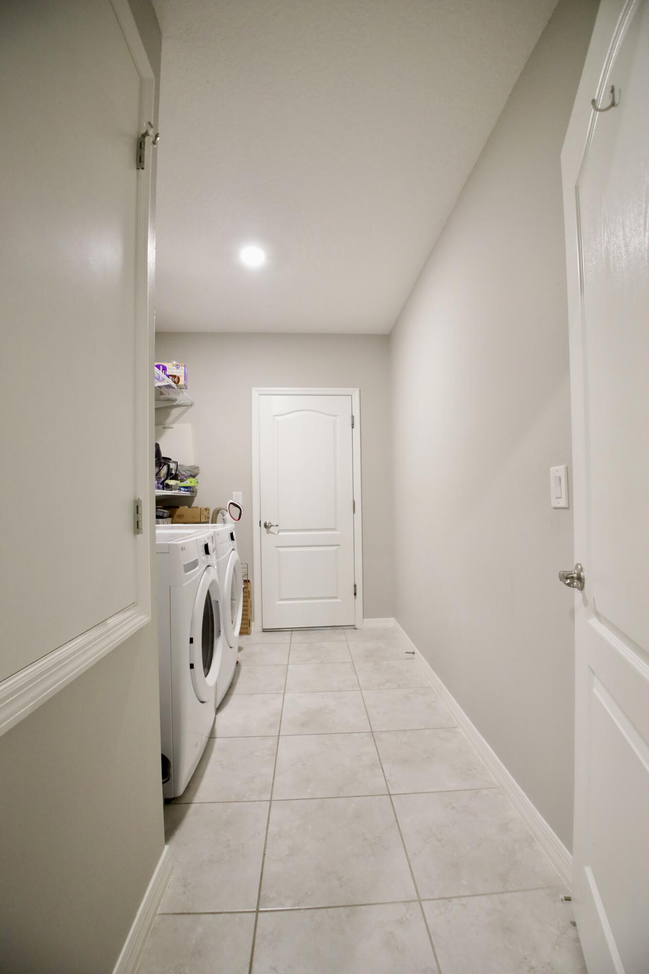 SEBASTIAN HIGHLANDS UNIT - Residential