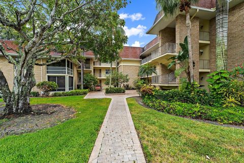 5570 Tamberlane Circle 131 Palm Beach Gardens FL 33418