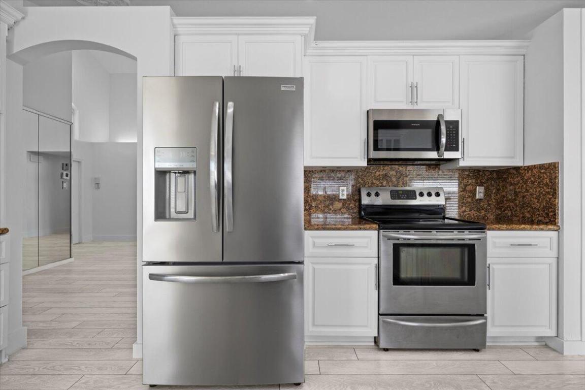 GOLF COLONY - Residential