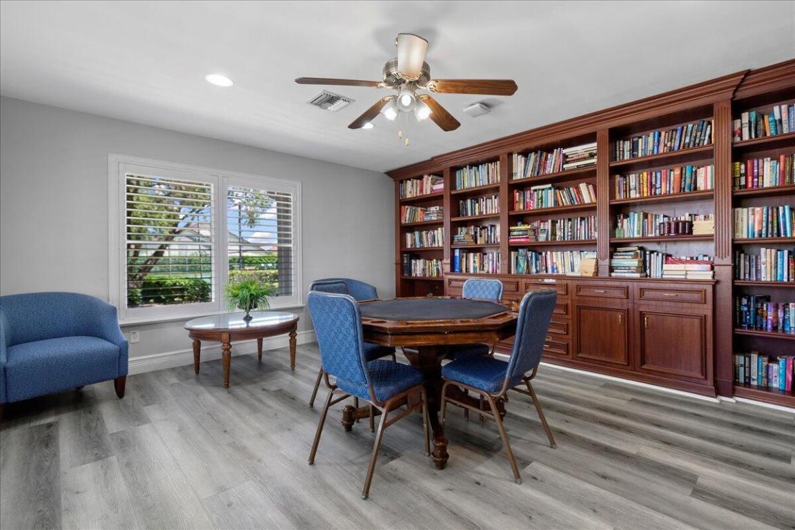 GOLF COLONY - Residential