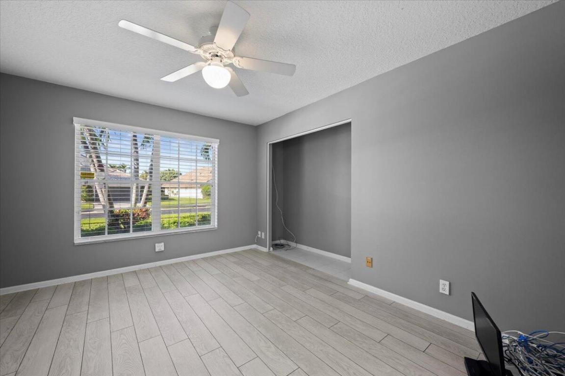 GOLF COLONY - Residential